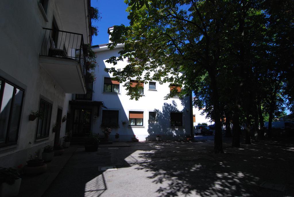 Albergo Alla Valle Di Banne Trieste Exterior foto